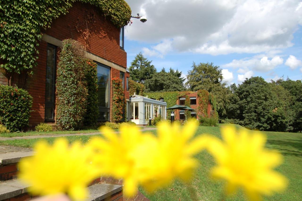 Lane End Hotell High Wycombe Exteriör bild