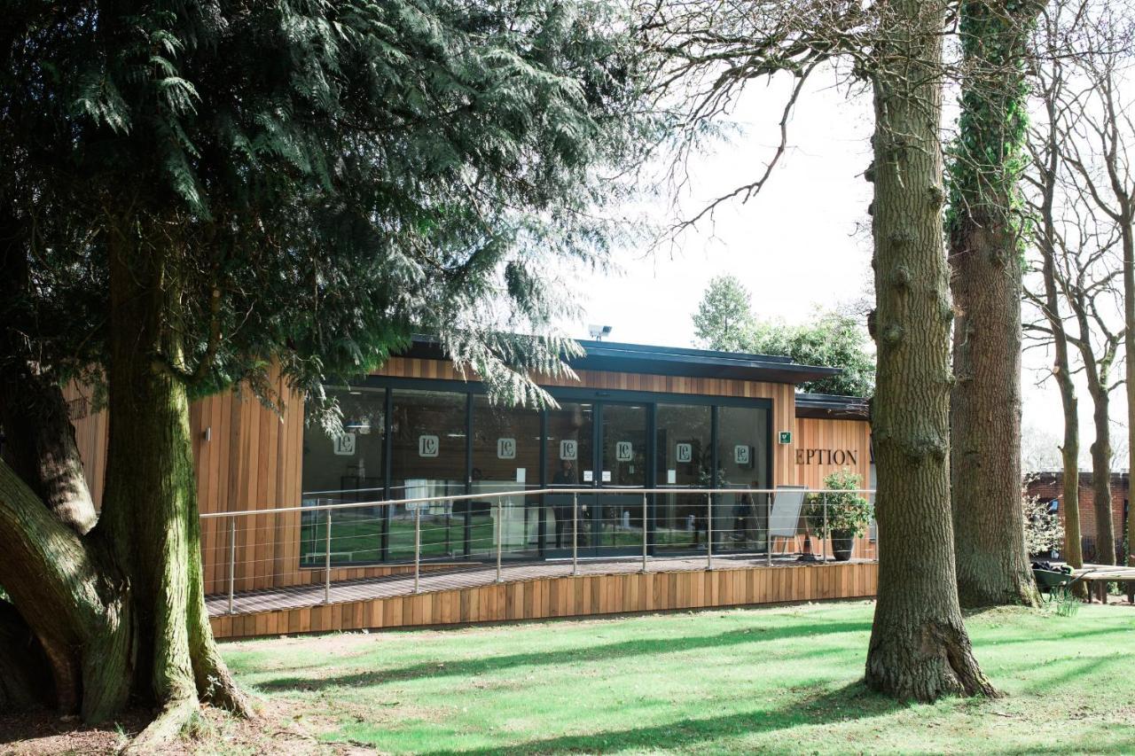 Lane End Hotell High Wycombe Exteriör bild